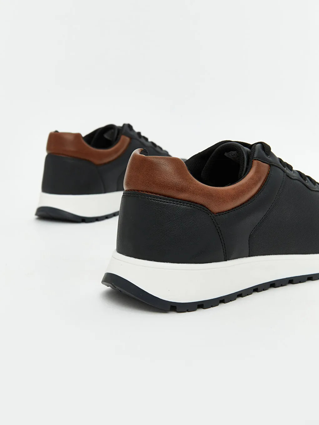  کفش پیاده روی مردانه مدل W5GF33Z8 