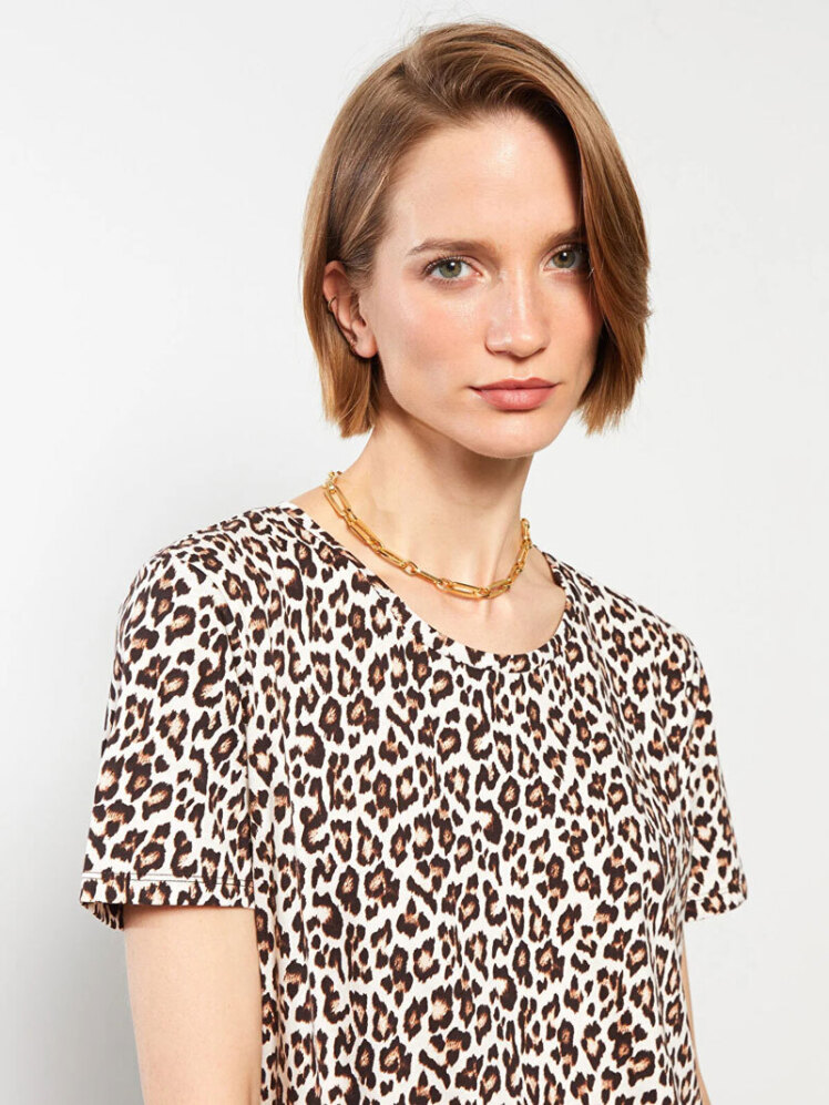 تی شرت آستین کوتاه زنانه ال سی وایکیکی مدل S2BI19Z8