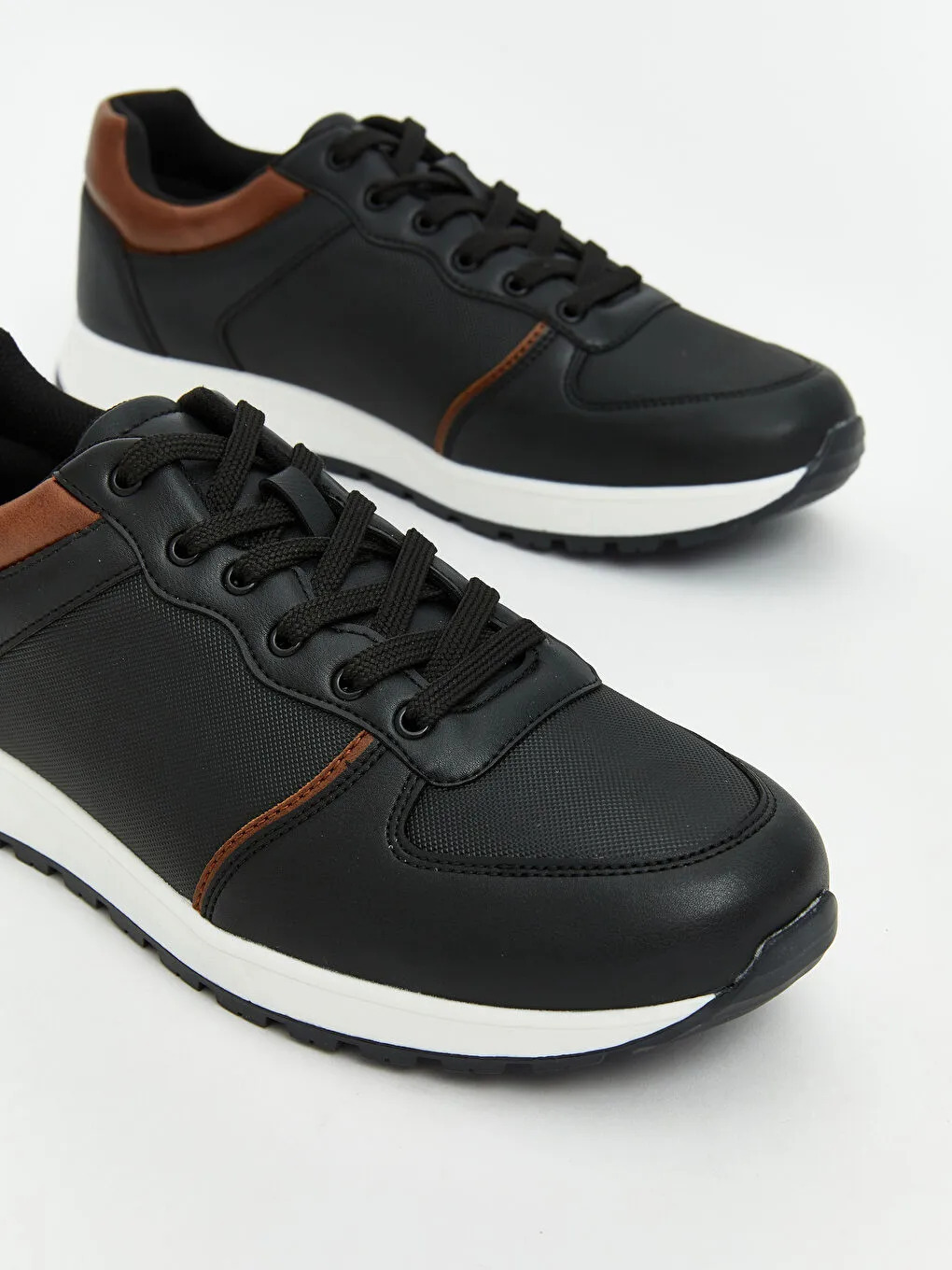  کفش پیاده روی مردانه مدل W5GF33Z8 