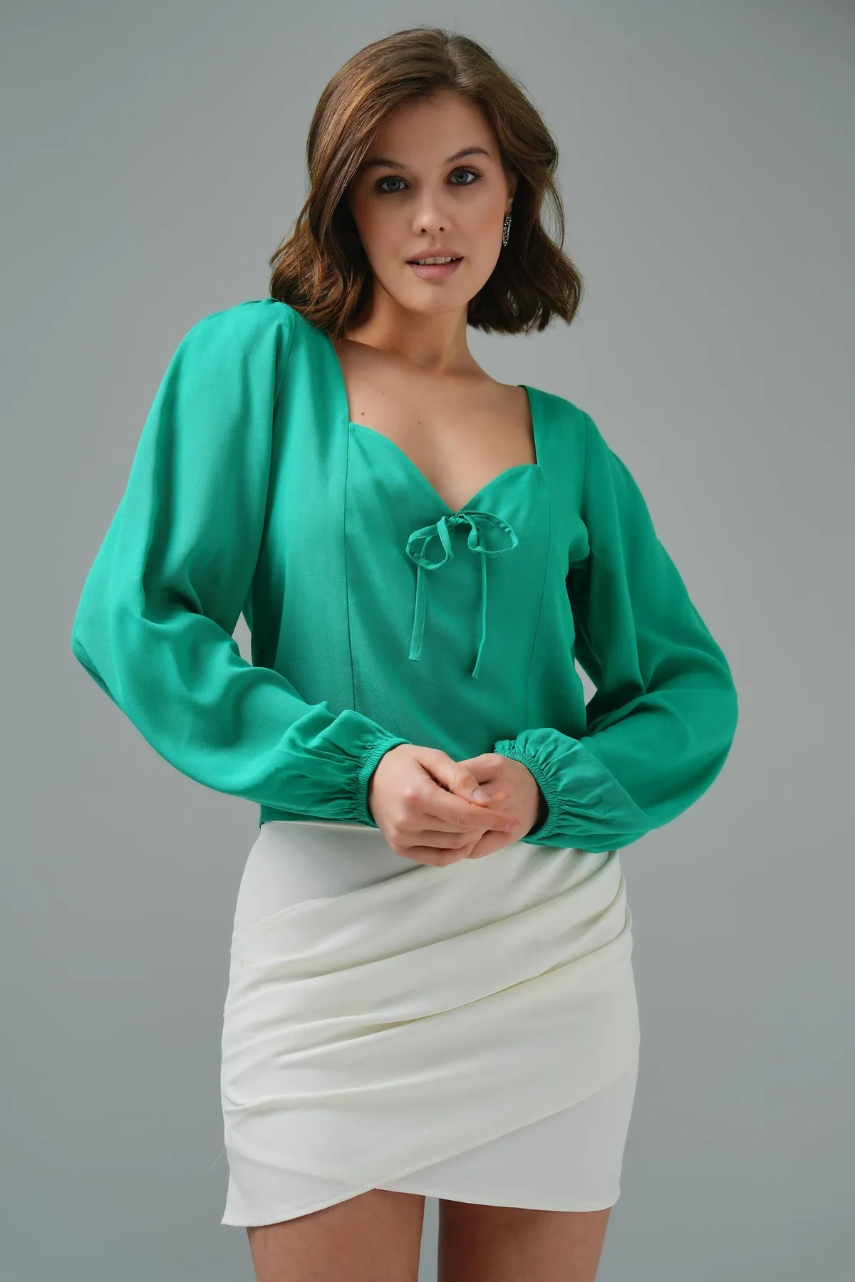  بلوز آستین بلند یقه خشتی زنانه سعاده مدل 805902377 