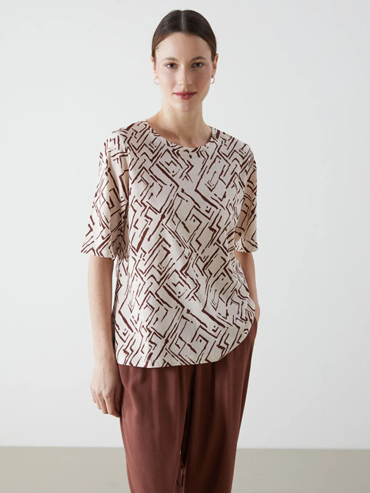 تی‌شرت آستین کوتاه زنانه ال سی وایکیکی مدل S5KD99Z8