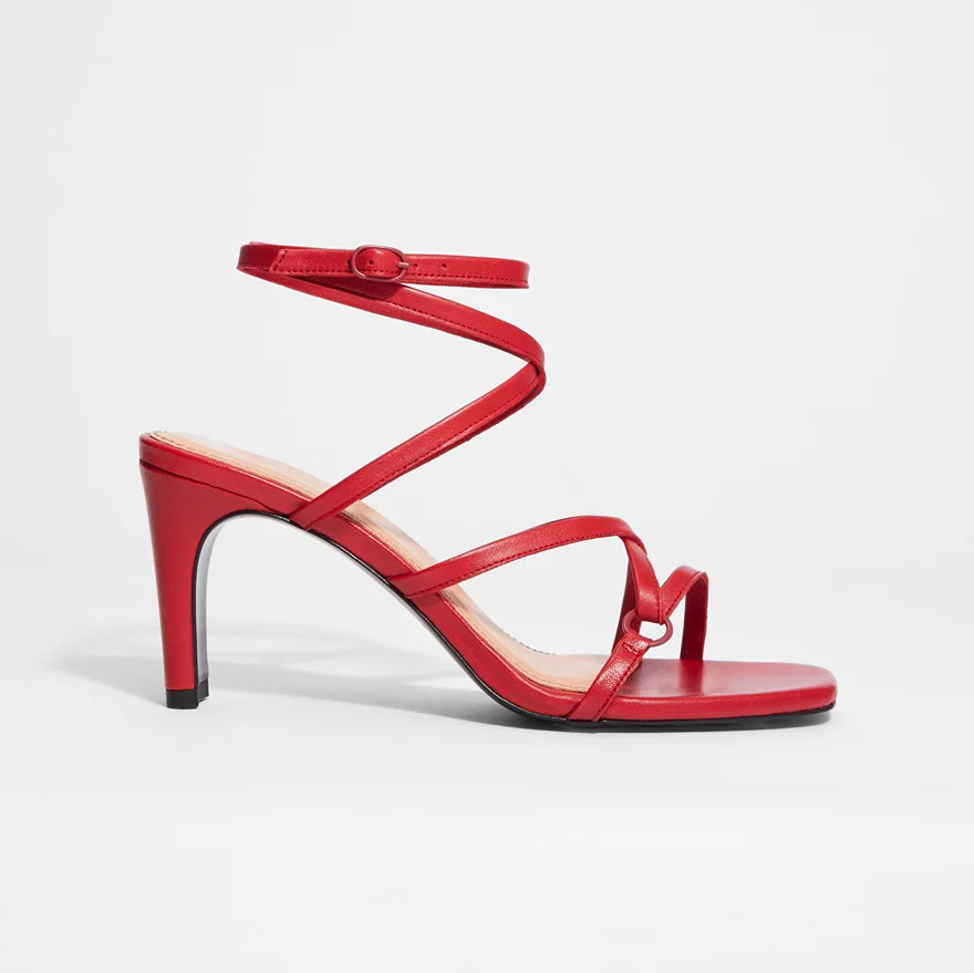 کفش پاشنه بلند استوریز به قیمت 120 دلار